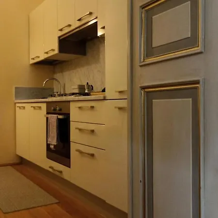 Apartamento Puccini's Home, Elegant In Piazza Puccini Lucca