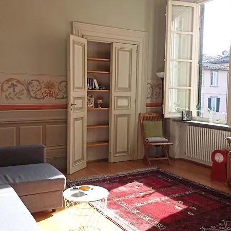Puccini's Home, Elegant In Piazza Puccini Apartment Lucca